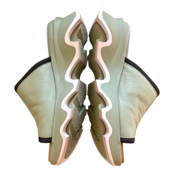 SOREL Kinetic Impact Slide High Sandal, Safari/Dream Color - Picture 6 of 12